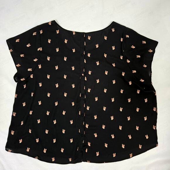 Torrid  Black Top With Squirrel Pattern. Size 5 - Picture 8 of 10